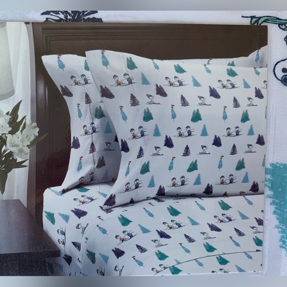 Peanuts Winter Sheet Set - Queen - Picture 3 of 4